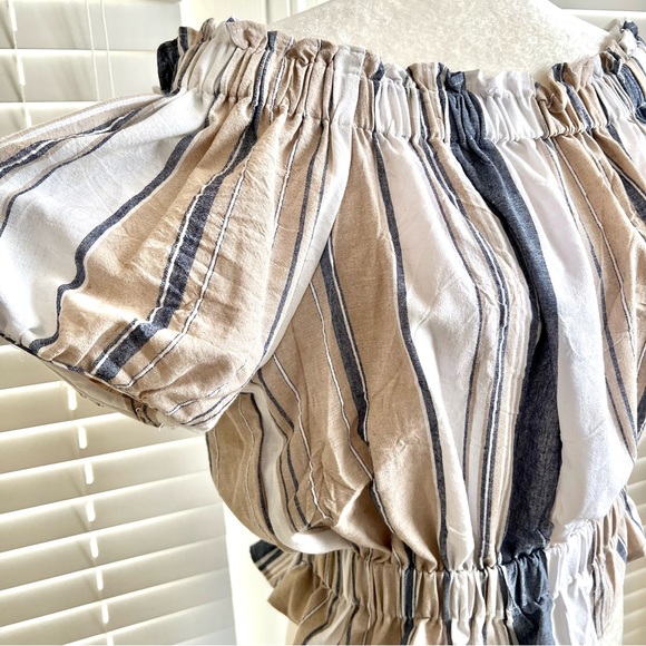 Everly Sz Medium Off The Shoulder Crop Top Blouse Blue and Tan, Puffy Sleeves - Picture 13 of 13